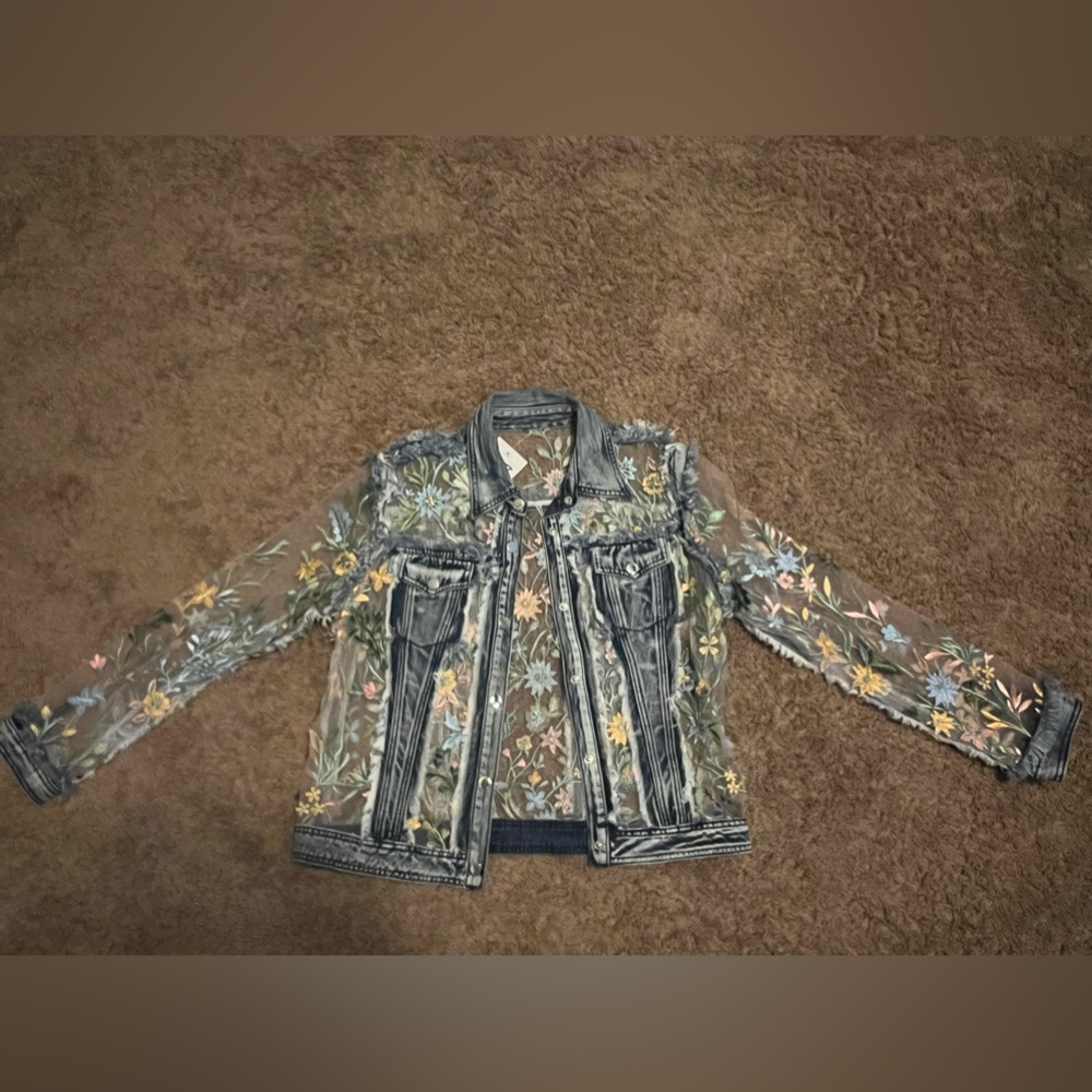 Women’s lace jean jacket